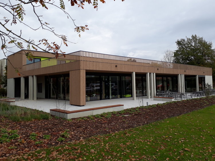 Außenansicht Schulzentrum Manzenberg Tettnang 